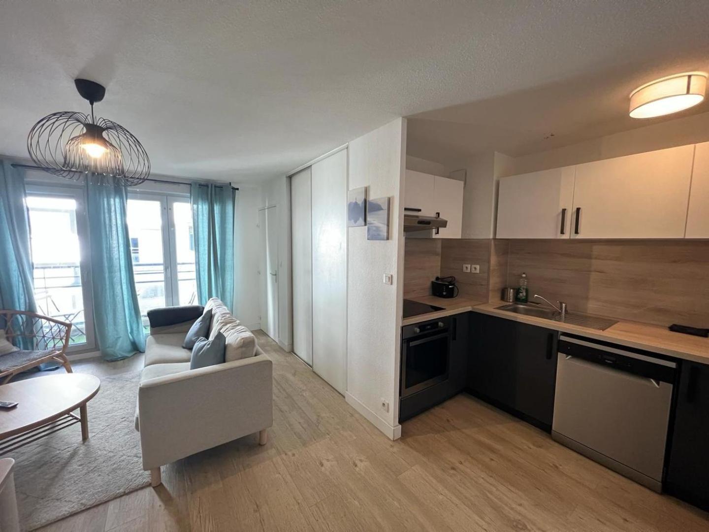 Beau T3 - Stationnement Prive Apartment Toulouse Bagian luar foto